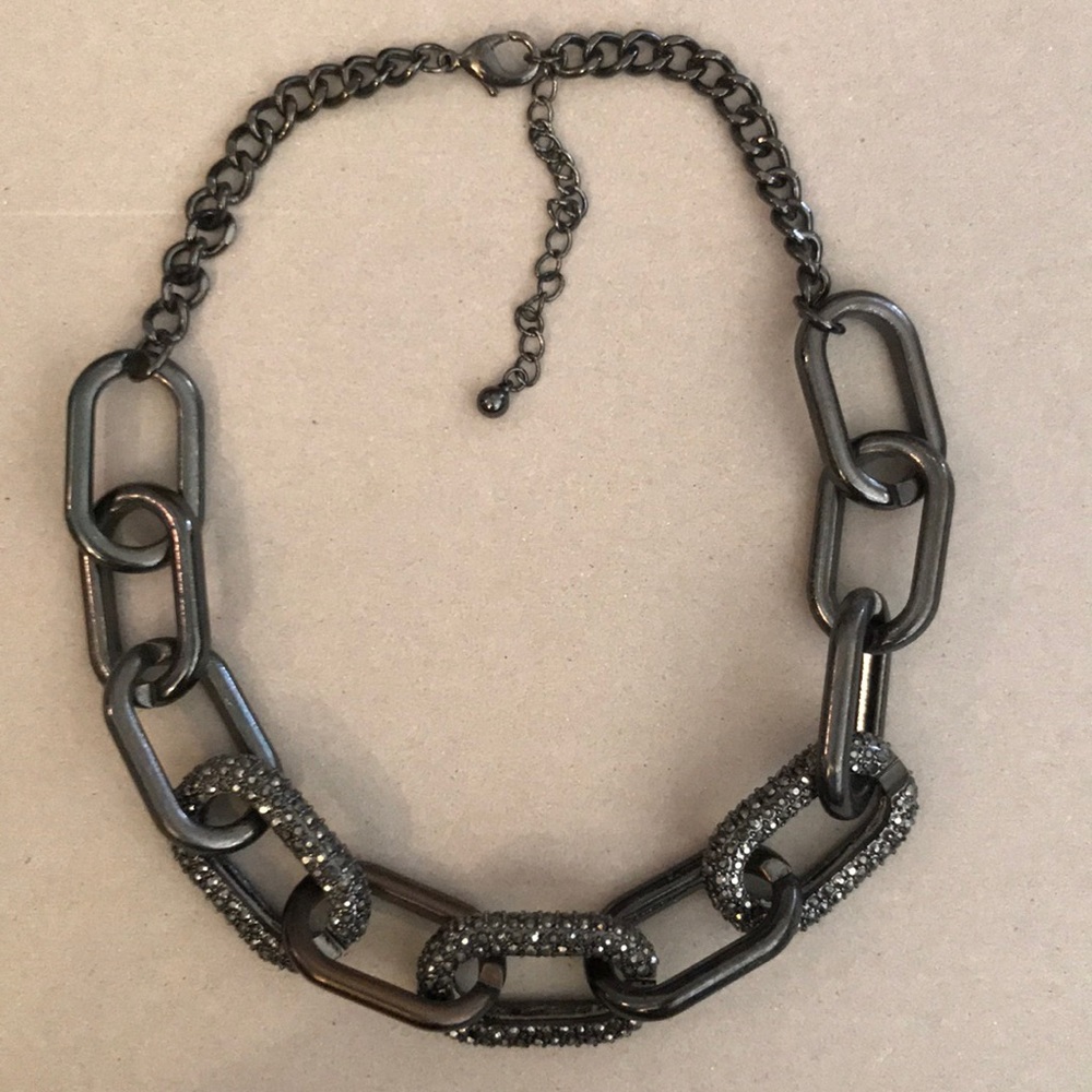 Chain Necklace with crystal Accents
